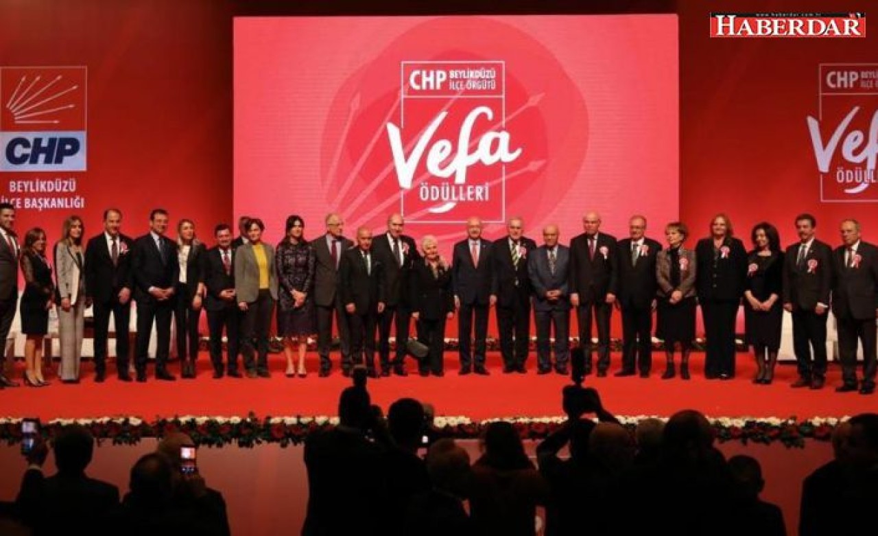 CHP BEYLİKDÜZÜ VEFA ÖDÜLLERİ DAĞITILDI