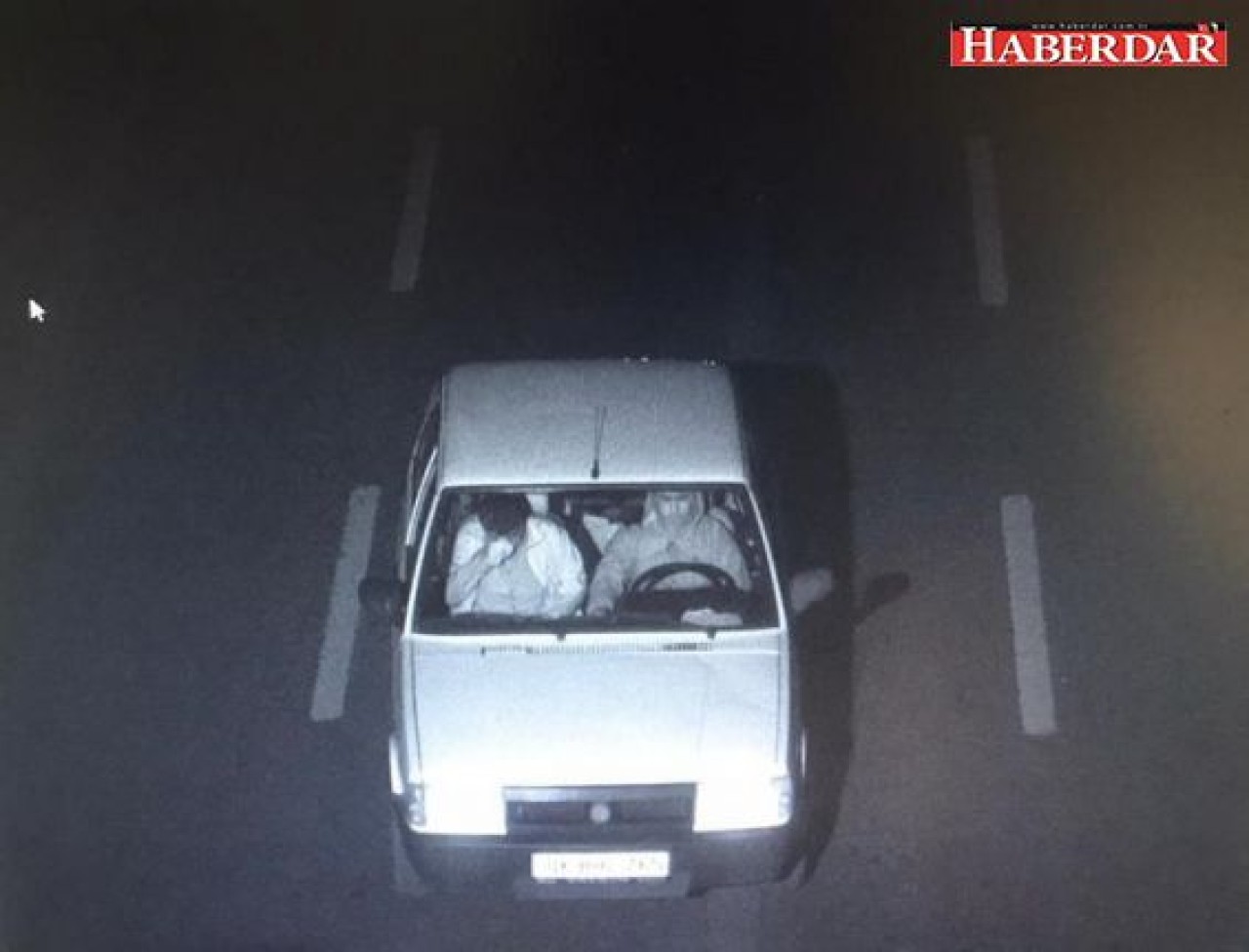 Kaza süsü verip soydular