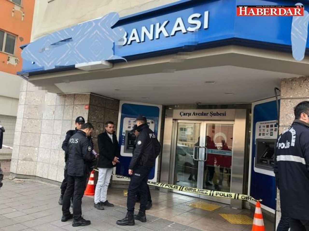 Avcılarda  banka soygunu!