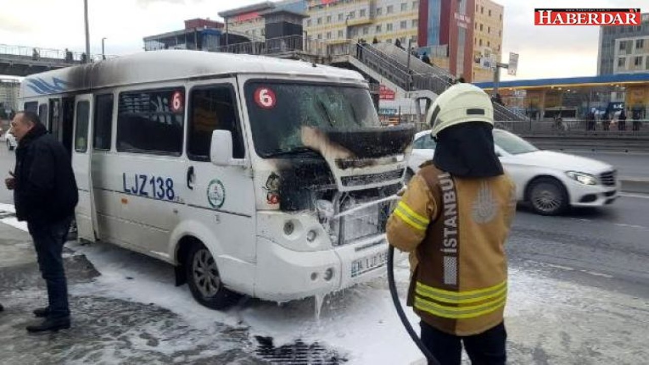 Beylikdüzünde öğrenci servisinde yangın