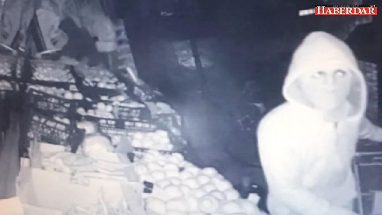 Standıyla birlikte çaldılar