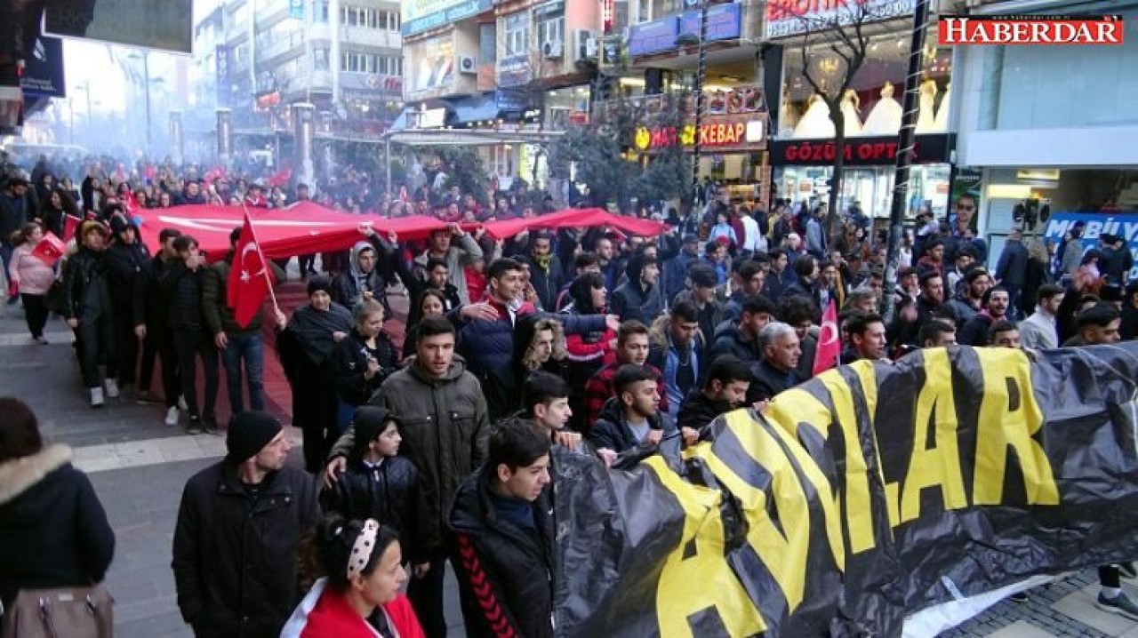 Şehitler için saygı yürüyüşü