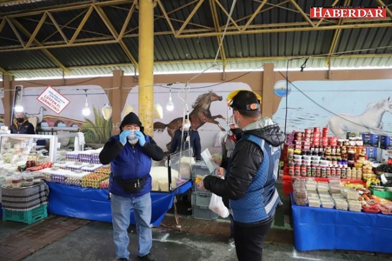 Ramazan öncesi semt pazarında Coronavirüs tedbirleri