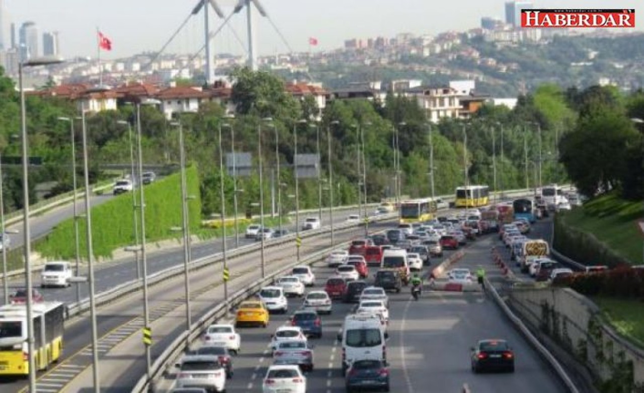 İstanbulda köprülerdeki trafik yoğunluğu bugün de yaşandı