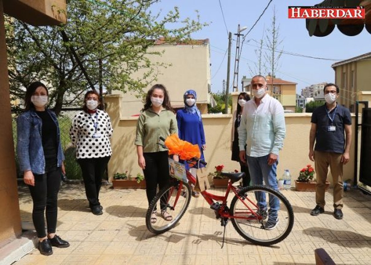 “Çocuk Gözüyle 100. Yılında 23 Nisan” ödülleri sahiplerini buldu