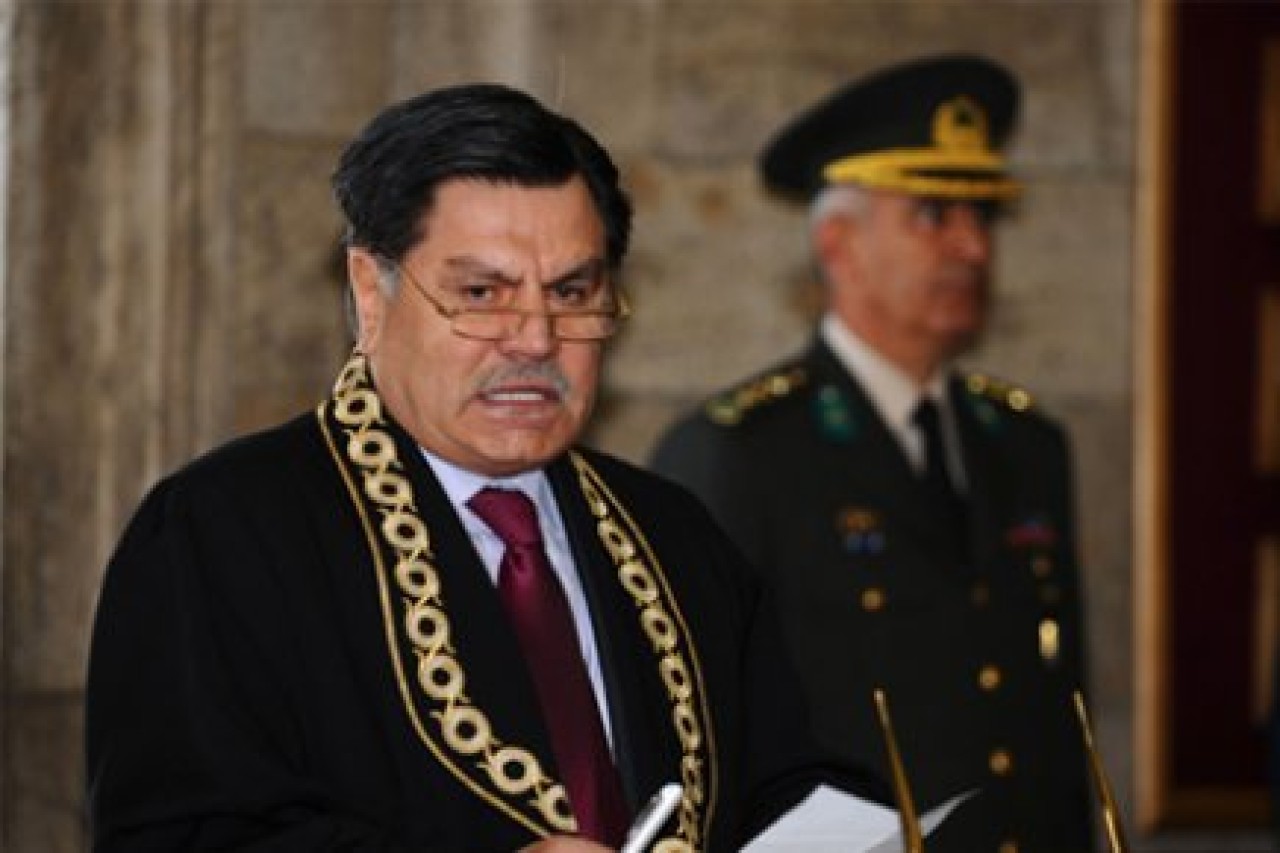 Anayasa Mahkemesi'nde davet krizi