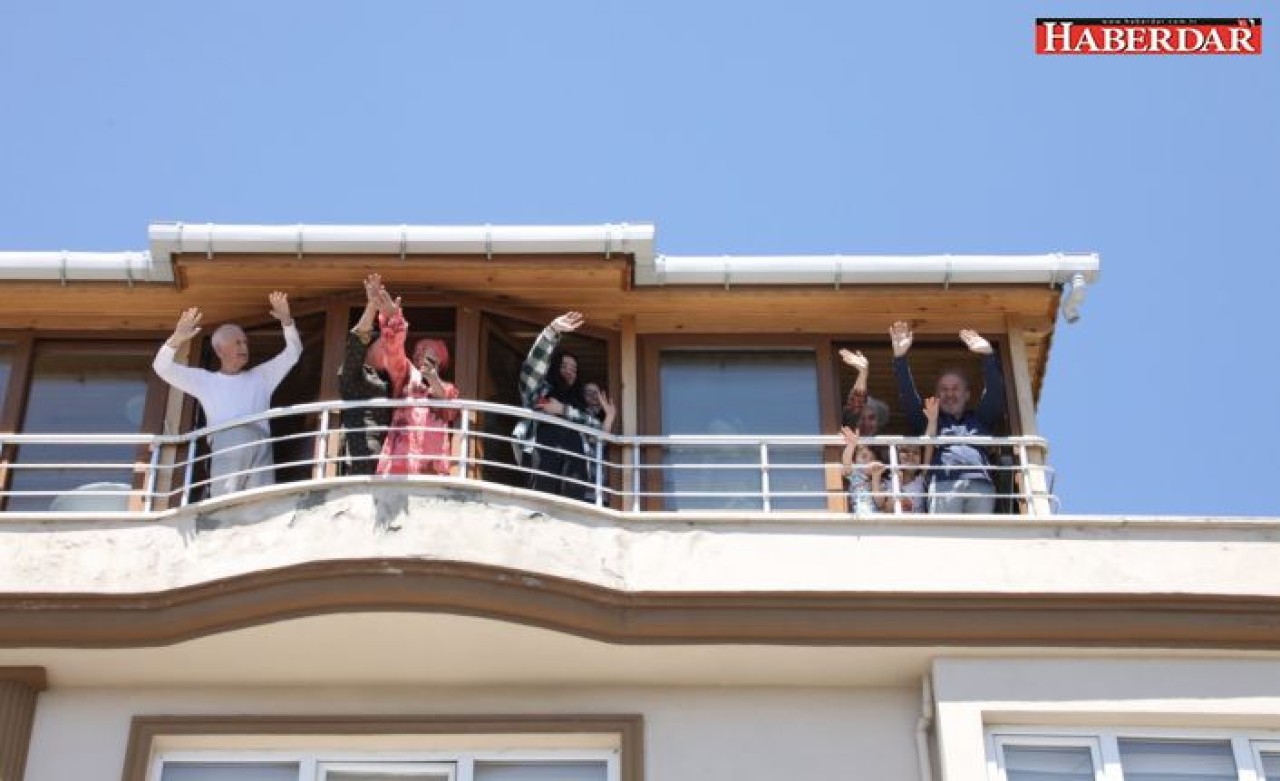 Ramazan Bayramı coşkusu balkonlara taştı