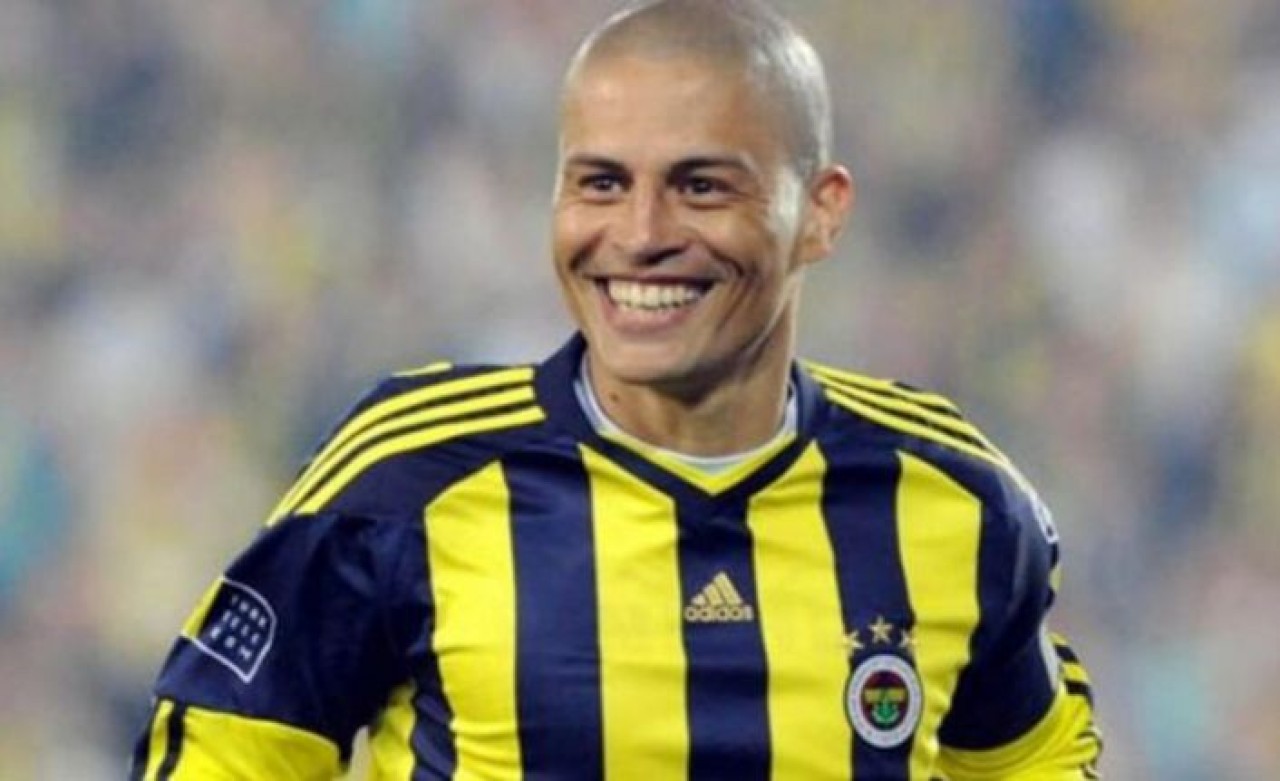 Alex de Souza İstanbula geliyor