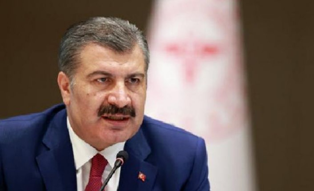 Fahrettin Koca, yoğun bakımdaki 3 hasta ile konuştum dedi ve uyardı