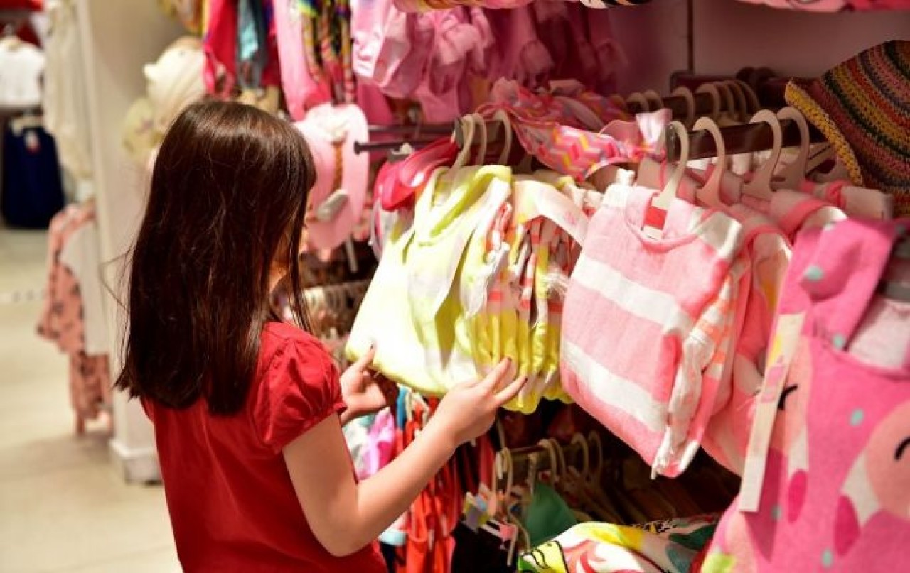 AVCILAR BELEDİYESİ BAYRAM ÖNCESİ ÇOCUKLARIN YÜZÜNÜ GÜLDÜRDÜ