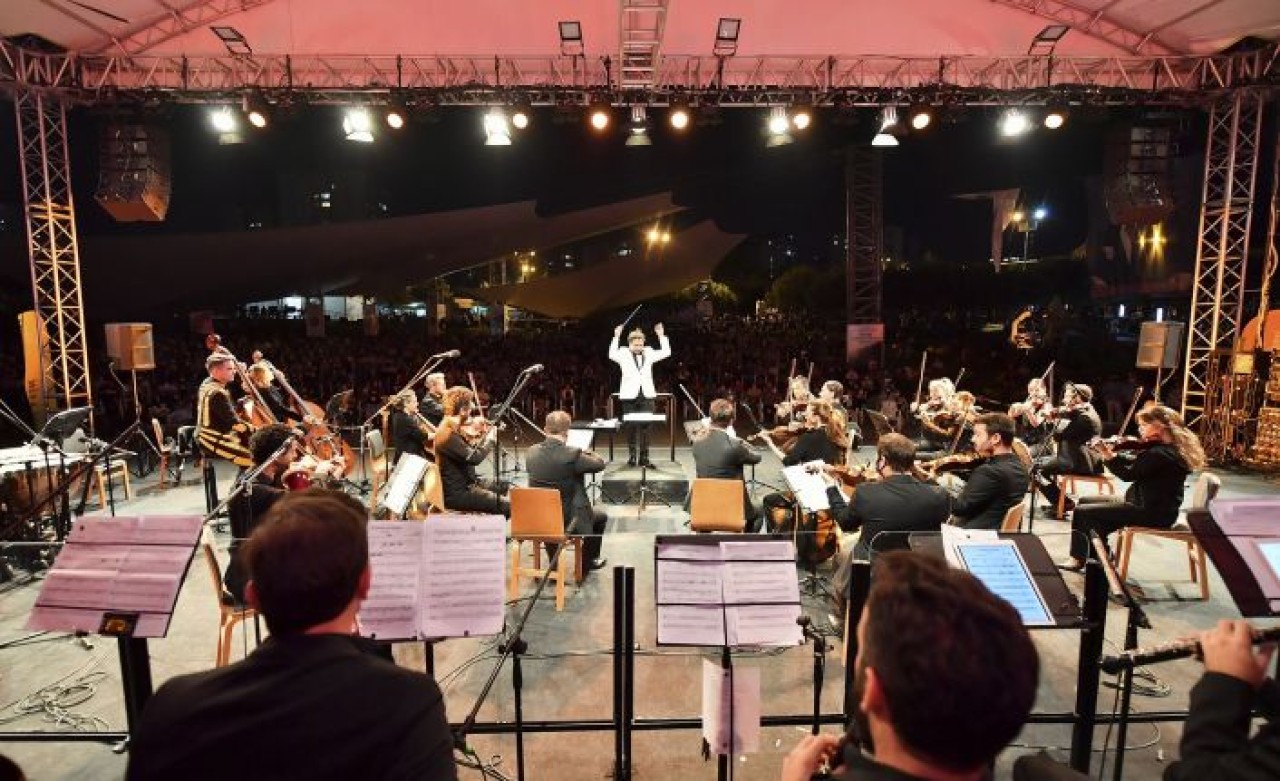 BEYLİKDÜZÜ KLASİK GÖRKEMLİ GALA KONSERİYLE SONA ERDİ