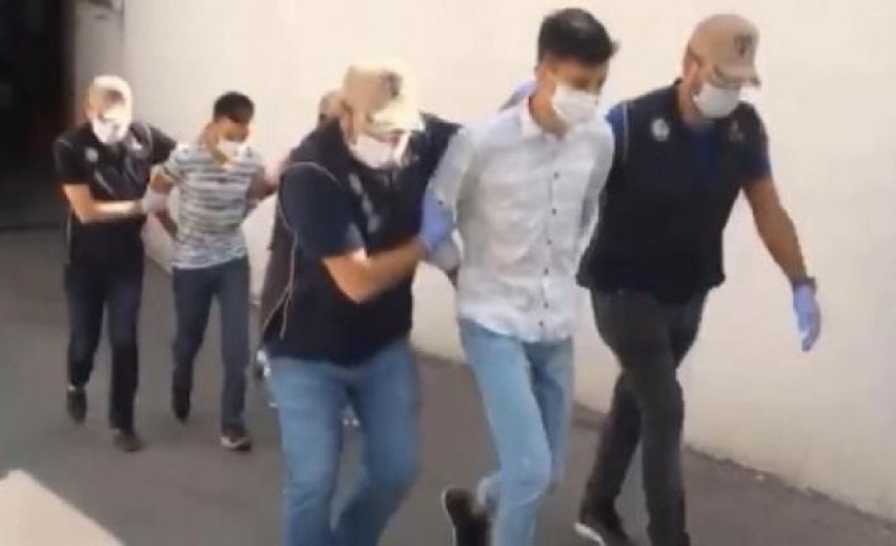 Küçükçekmecede ses bombası atan şüpheliler tutuklandı