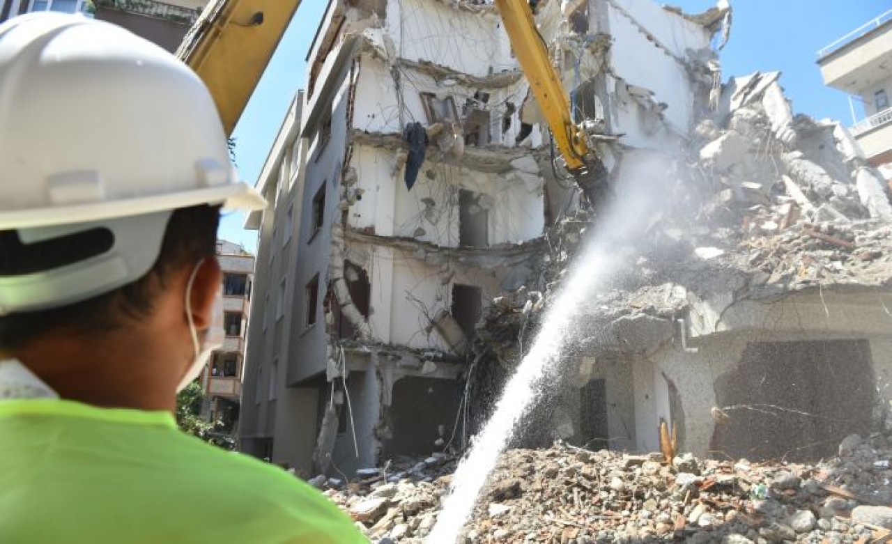 AVCILAR’DA BİN RİSKLİ BİNA KENTSEL DÖNÜŞÜME GİRDİ