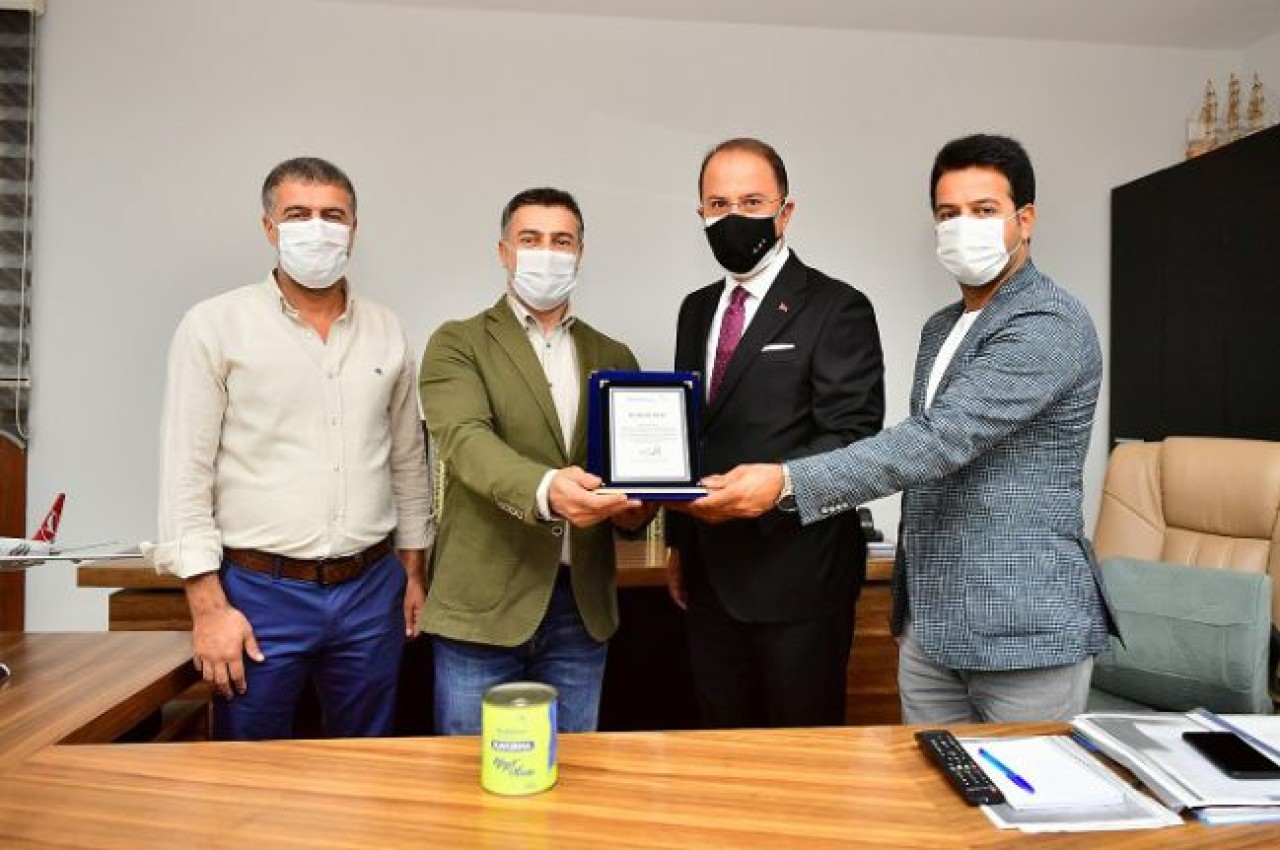 BAŞKAN ÇALIK, HAYIRSEVER FİRMALARA TEŞEKKÜR ETTİ