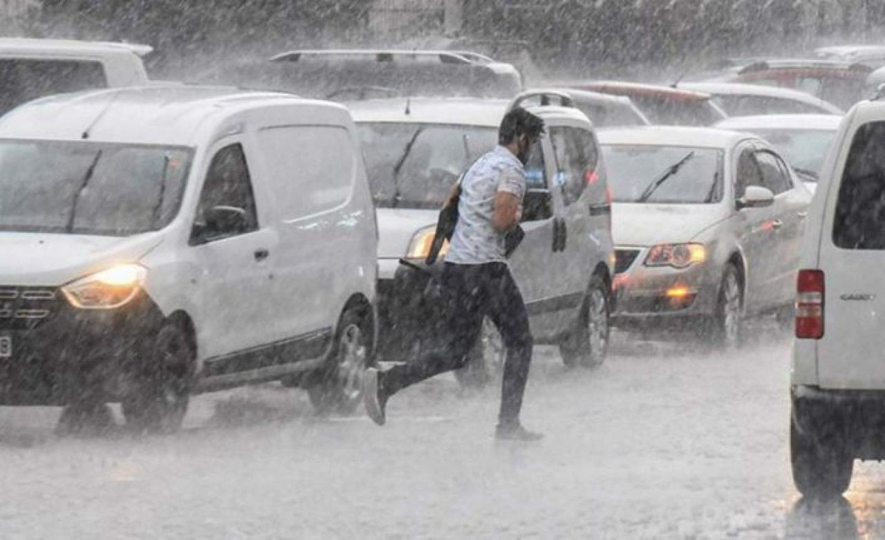 AKOMdan İstanbullulara sağanak uyarısı