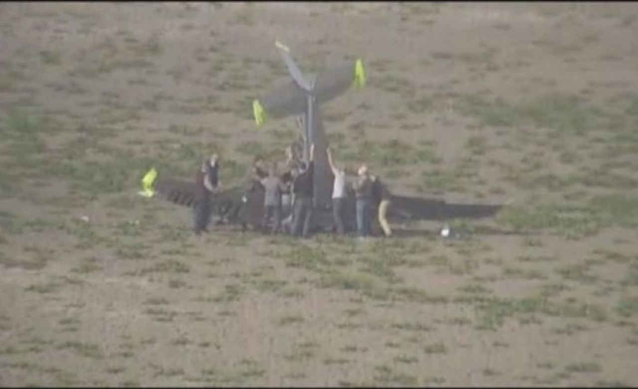 Büyükçekmecede AYJETe ait eğitim uçağı düştü!