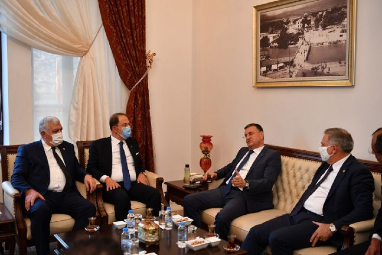 BEYLİKDÜZÜ DAYANIŞMA RUHUYLA HATAY’A DA NEFES OLUYOR