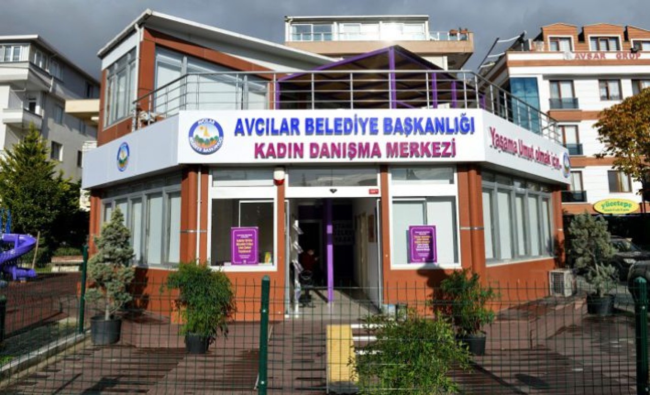 AVCILAR BELEDİYESİ KADIN DANIŞMA MERKEZİ HİZMETE AÇILDI