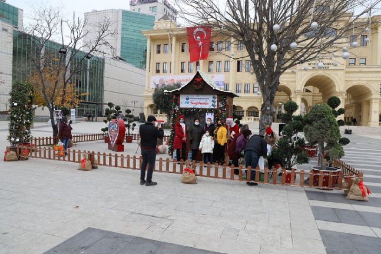 “Sevgi Postanesi” vatandaşlara nostalji yaşatıyor