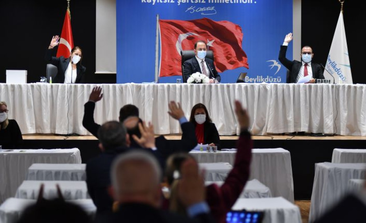 “BEYLİKDÜZÜ’NDE YENİ YILDAN UMUTLU OLMAK İÇİN SEBEBİMİZ ÇOK”