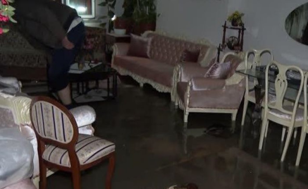 Büyükçekmecede sağanak nedeniyle su baskını