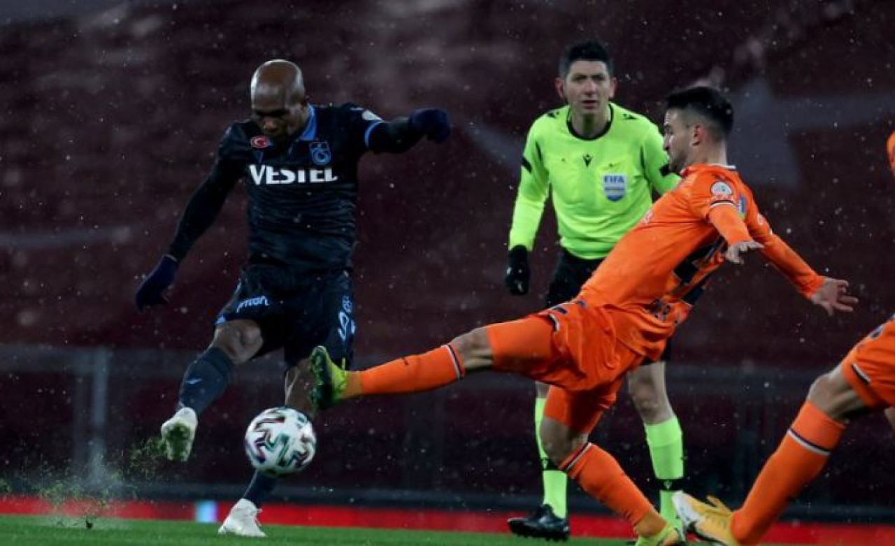 Son şampiyon Başakşehiri deviren Trabzonspor Süper Kupayı evine götürdü