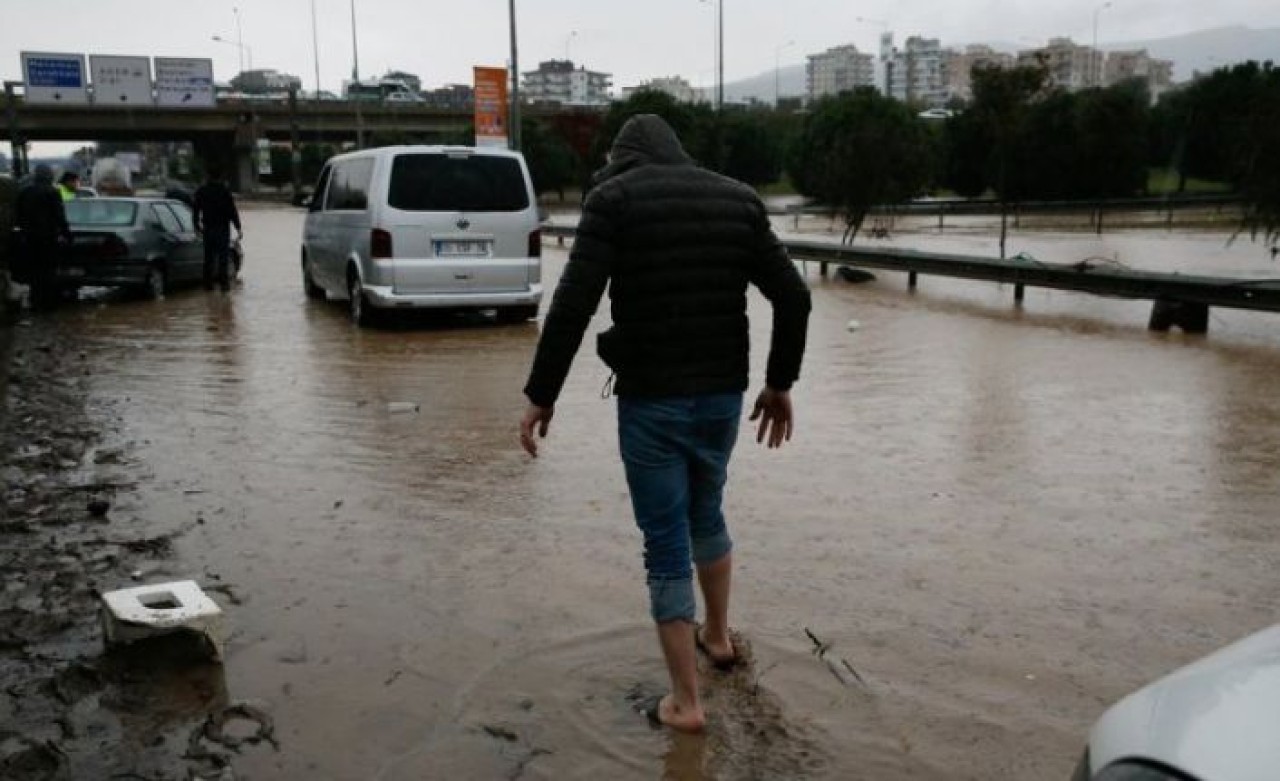 İzmir’de iki mahalle tahliye edilecek
