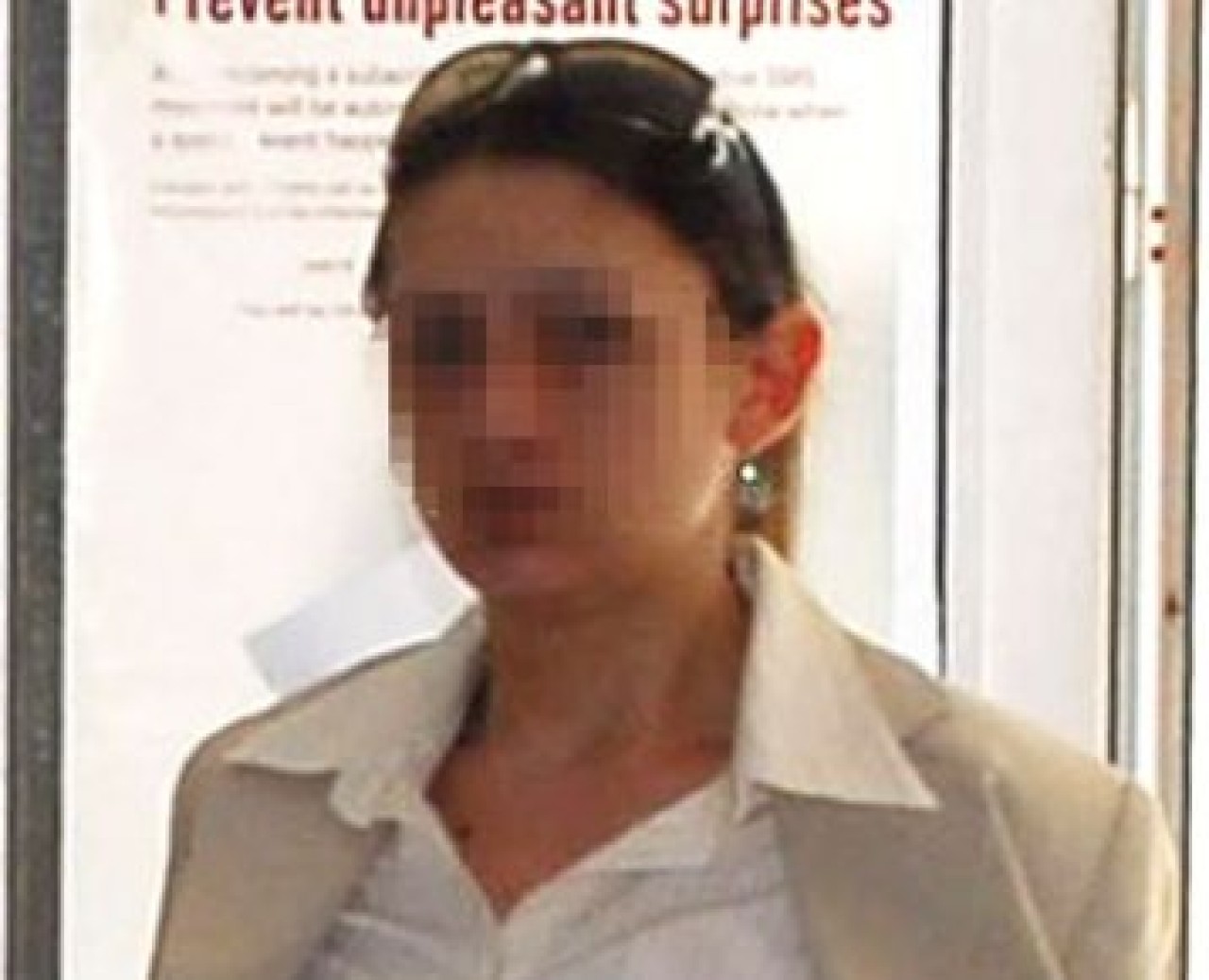 Eve bırakma bahanesiyle...