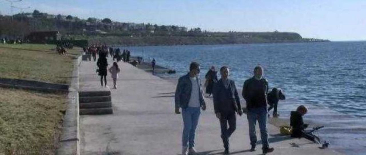 BEYLİKDÜZÜNDE SAHİLE AKIN ETTİLER