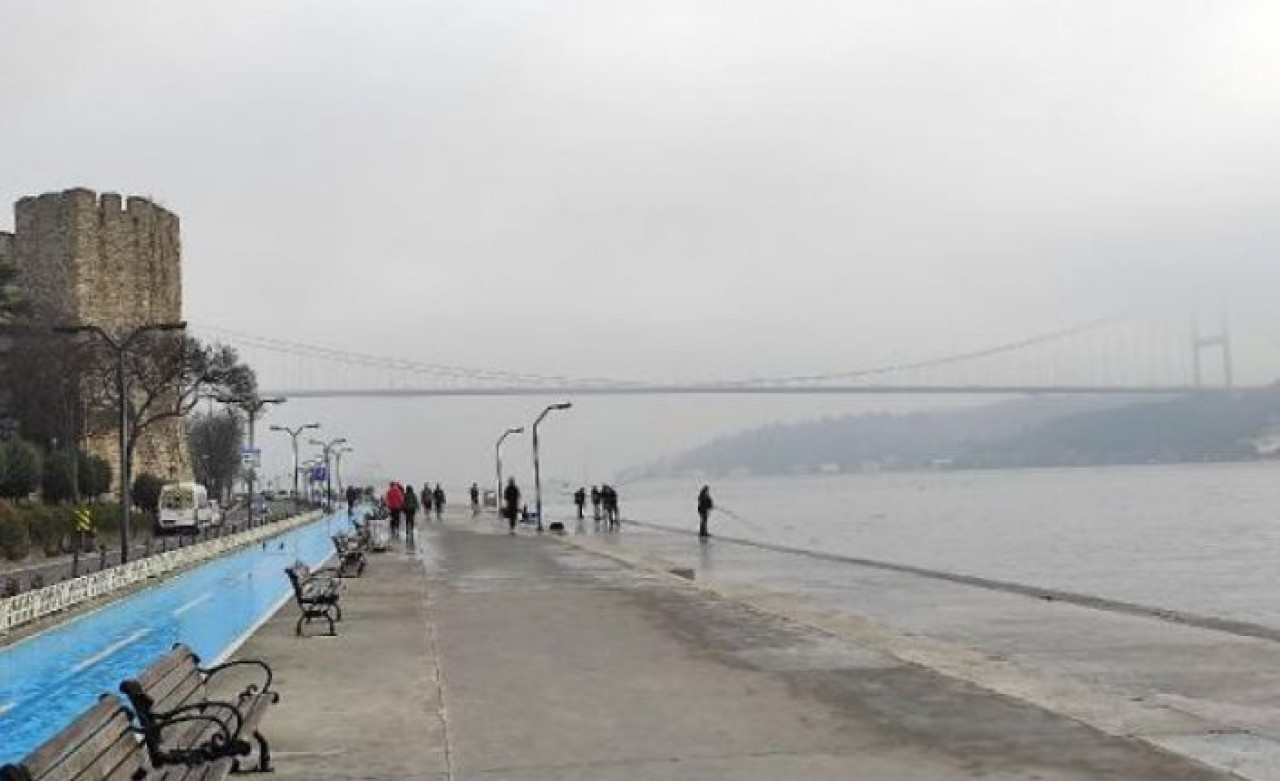 İstanbul Boğazında sis