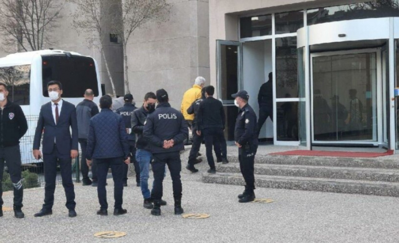 Gözaltındaki emekli amirallerin ifadeleri