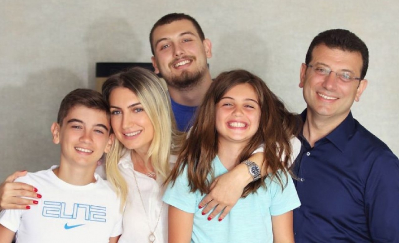 Ekrem İmamoğlunun eşi ve 2 çocuğunun covid testi pozitif çıktı