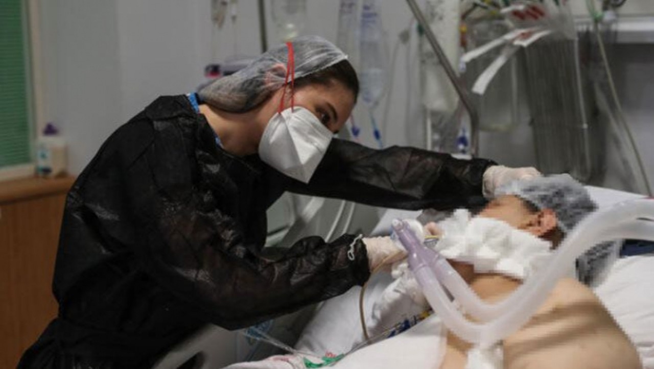 Koronavirüste en kritik hafta! Yoğun bakımlarda nefes almadan çalışıyoruz