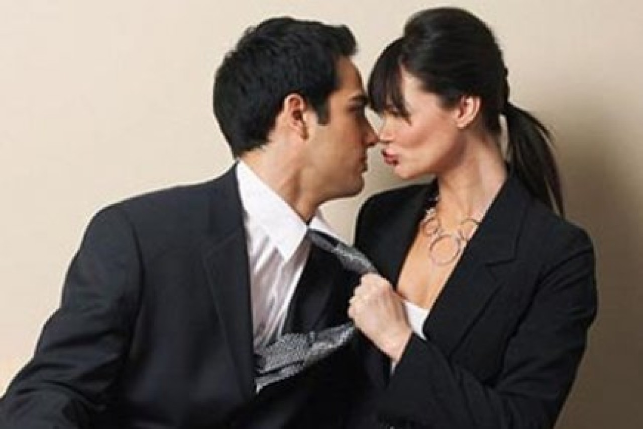 Kendine güvenen daha çok aldatıyor