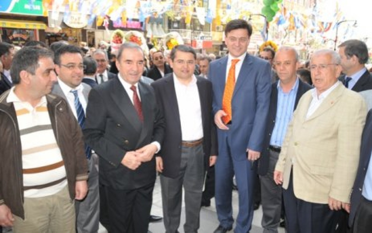 Avcılar Genç İşadamları Derneği’ne görkemli açılış