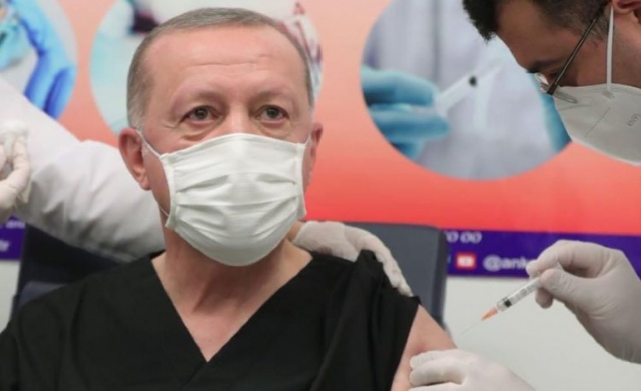 Erdoğanın 3 doz aşı oldum sözlerinin ardından Prof. Dr. Mehmet Ceyhandan açıklama