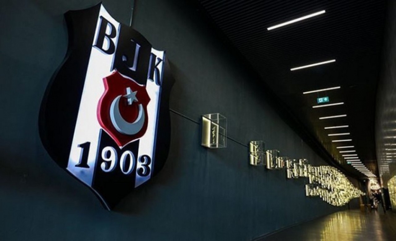 Beşiktaşta kriz çıktı: Sergen Yalçın üzerini çizdi, o gitmek istemiyor!