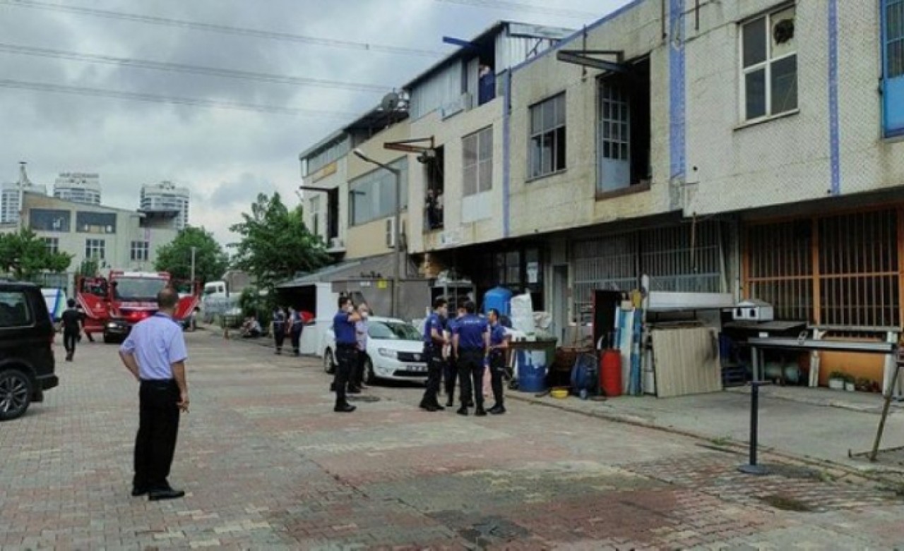 Başakşehir’de sanayiciler sitesinde patlama! Yaralılar var