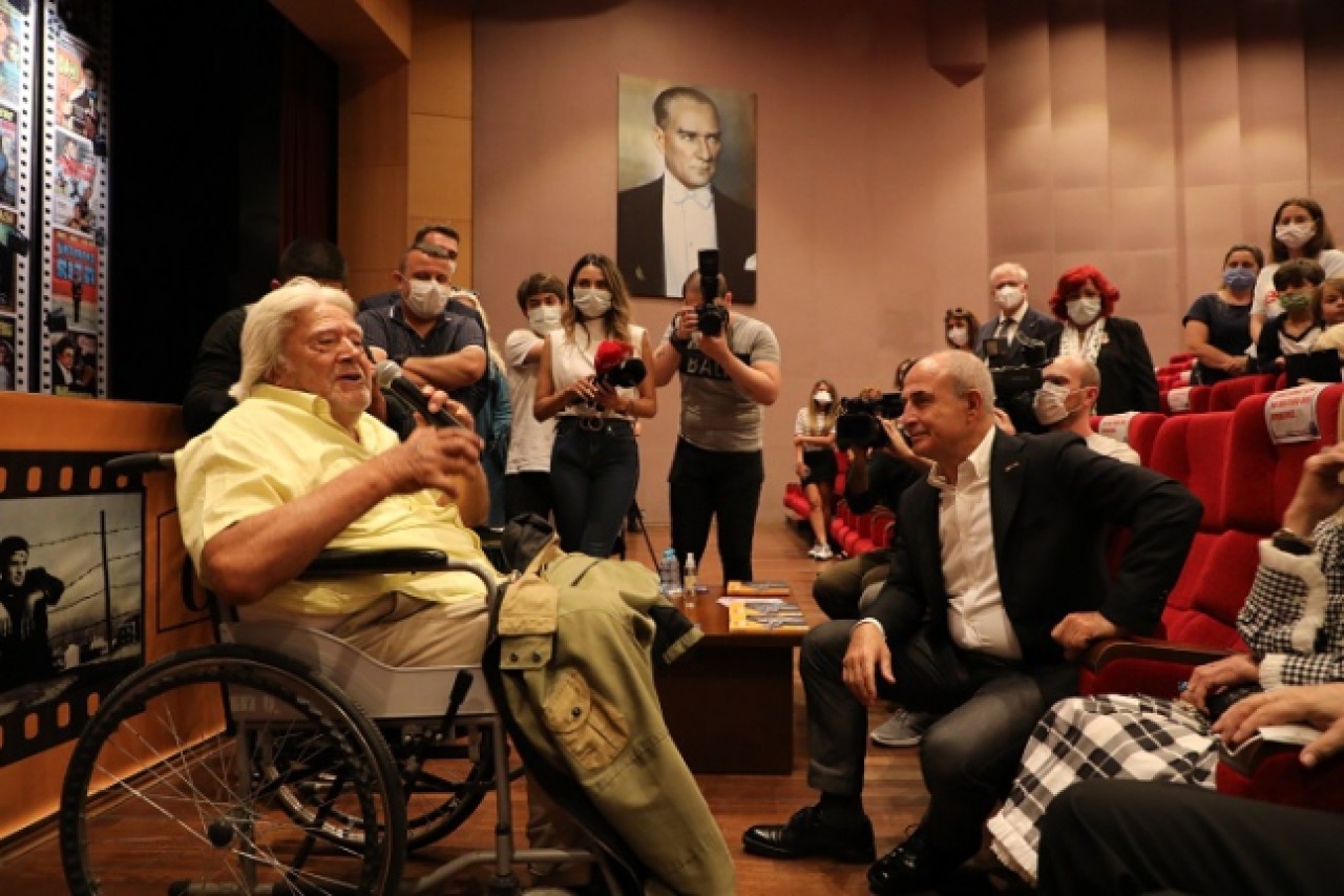 Cüneyt Arkın: Utanmasam ağlayacağım!