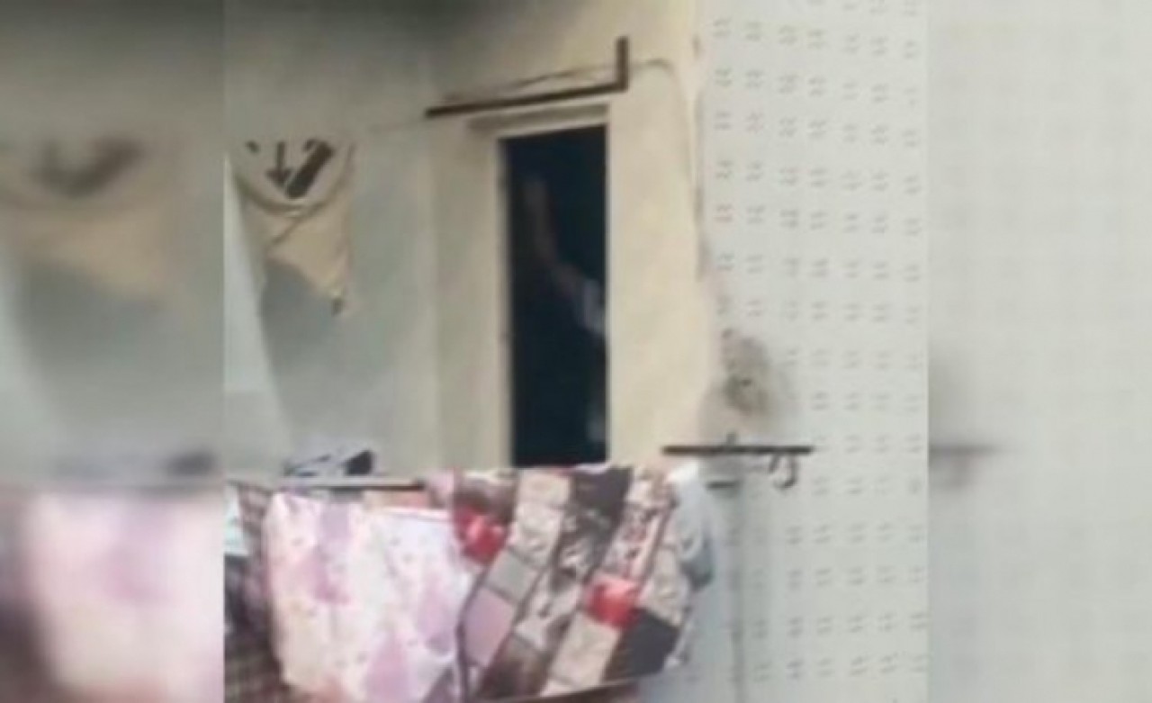 Küçükçekmecede baba dehşeti! Çocuğunu tavana asarak işkence etti