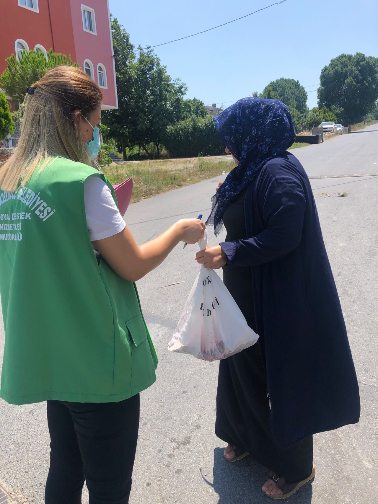Büyükçekmece’de her bayramda olduğu gibi bu Kurban Bayramı’nda da örnek bir dayanışma yaşandı.