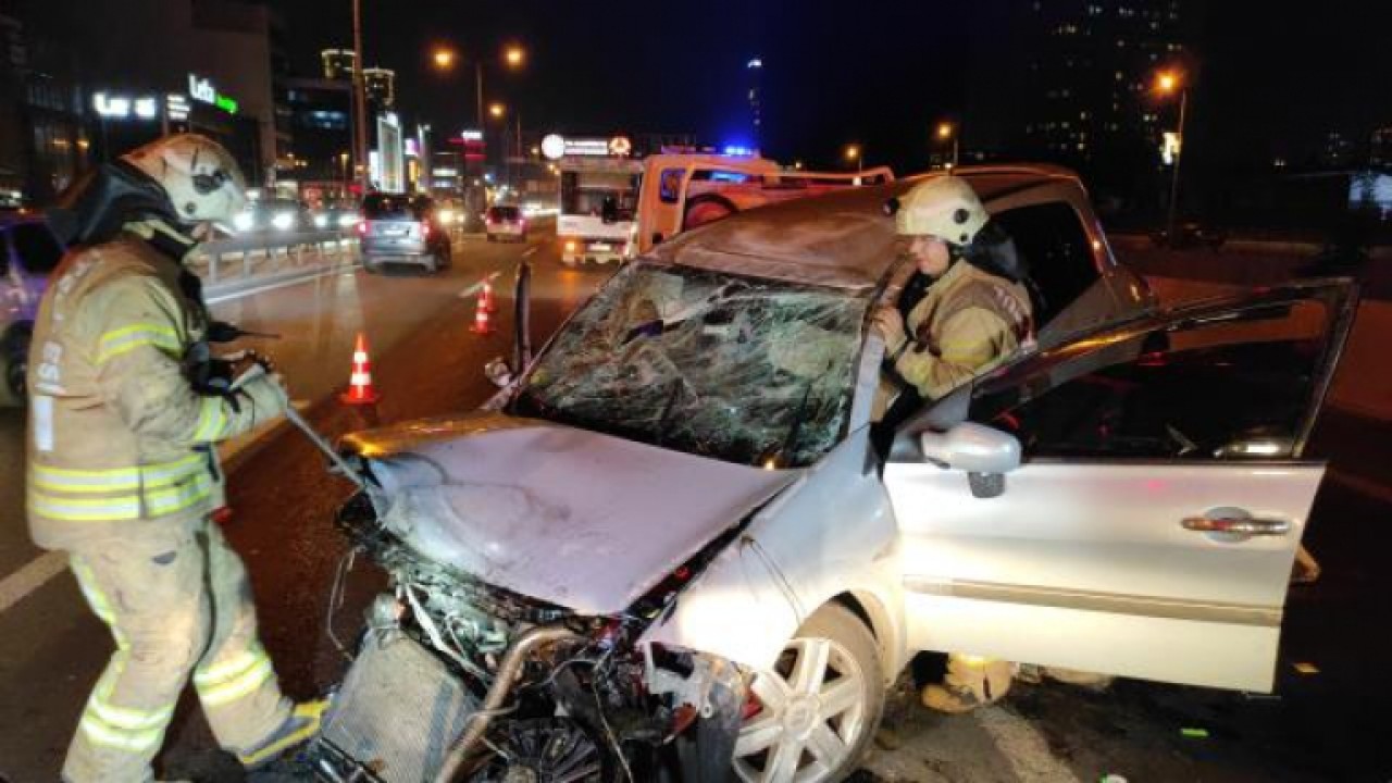 Küçükçekmecede kontrolden çıkan otomobil takla attı: 1 yaralı