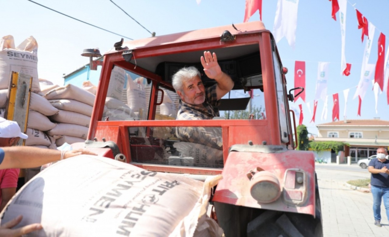 BEYCİLERLİ ÇİFTÇİLER TOHUMLUK ARPA SEVİNCİ YAŞADI