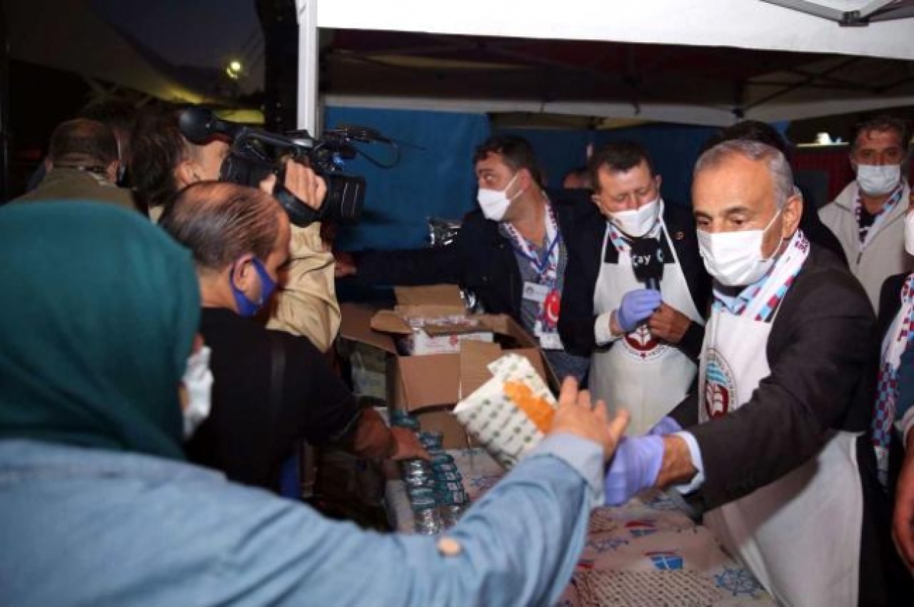 Küçükçekmecede Karadeniz rüzgarı esti