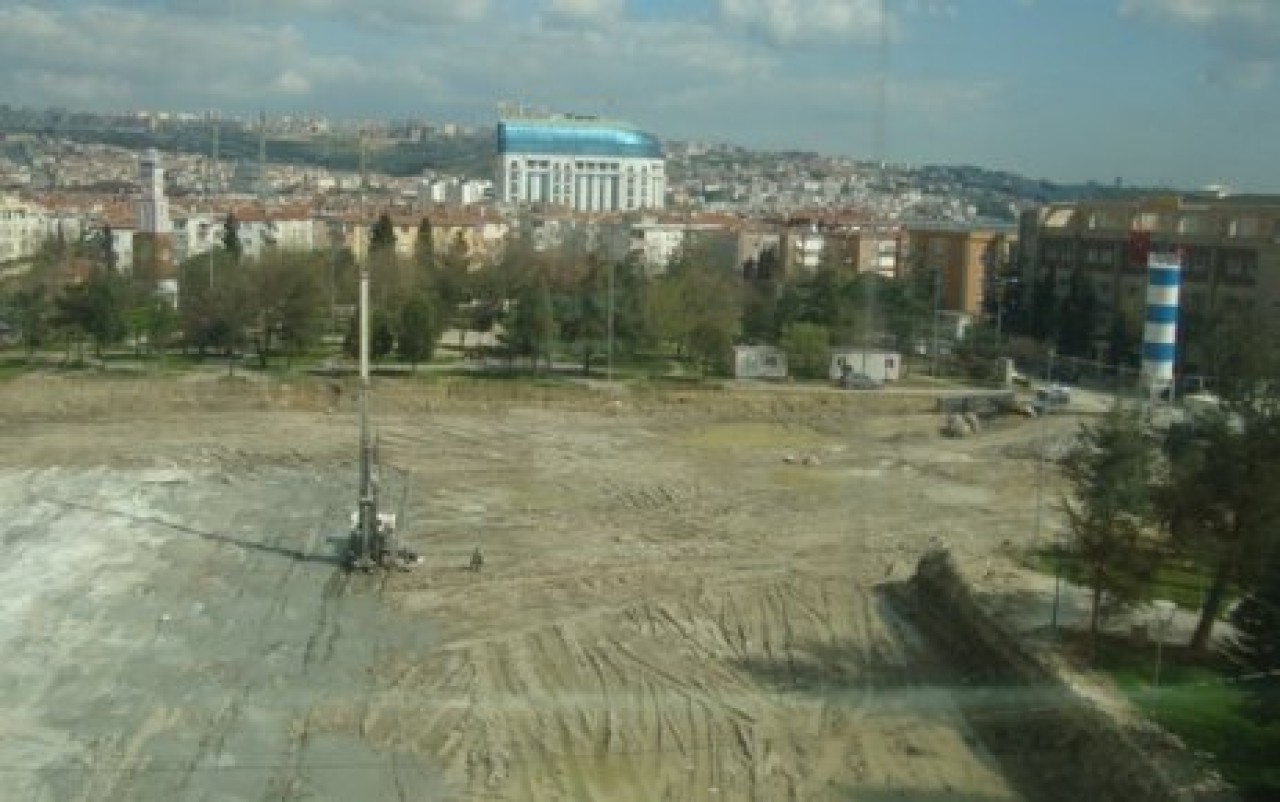 BETON YIĞINI DEĞİL MEYDAN OLSAYDI!