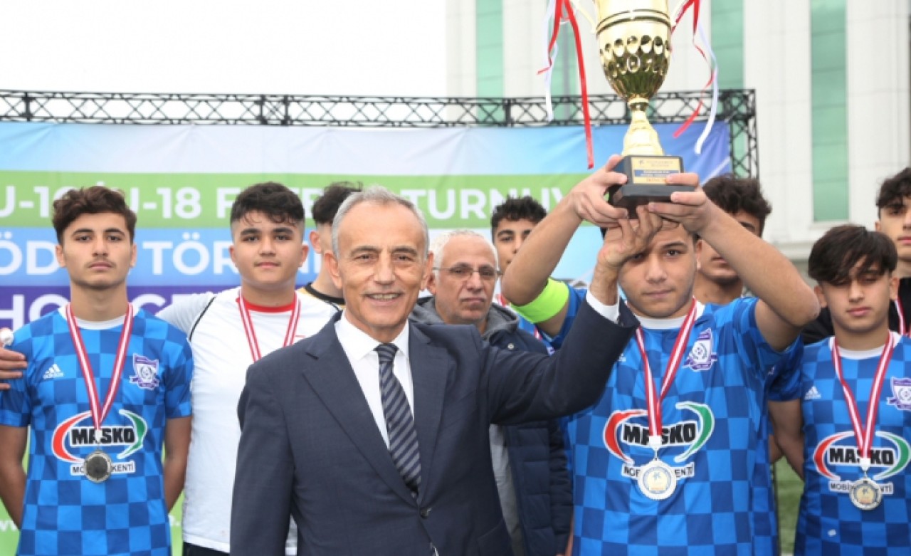 Küçükçekmecede başkanlık turnuvası