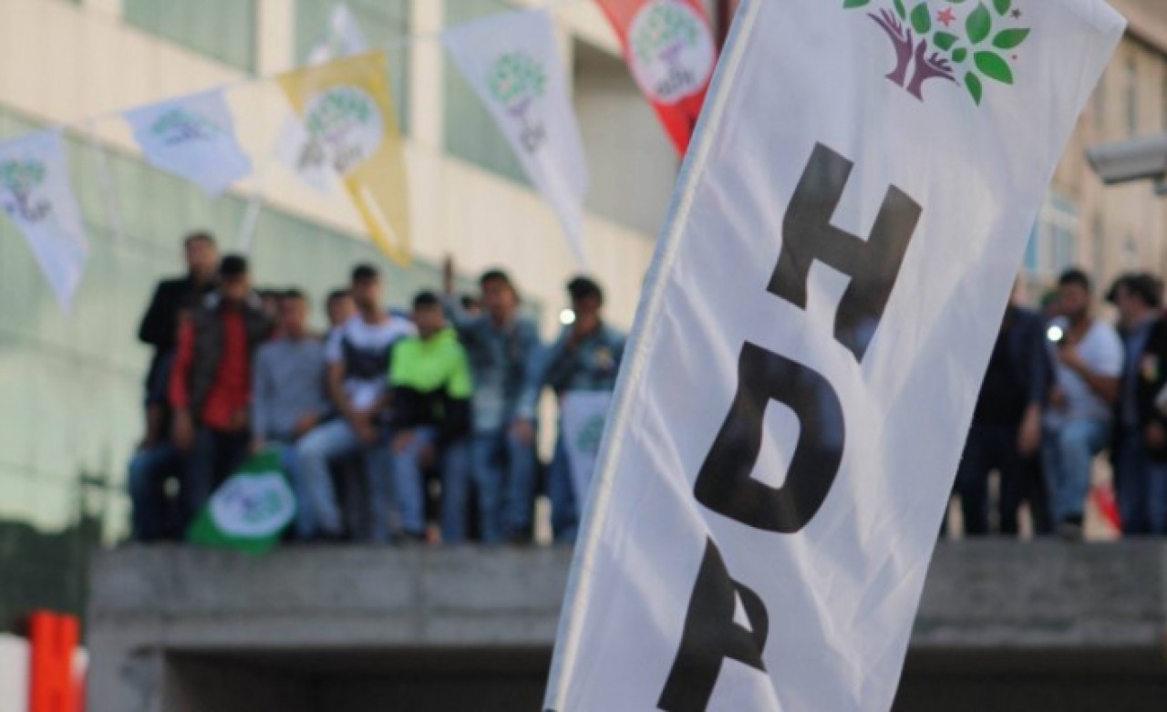 HDP üçüncü yol için harekete geçti!