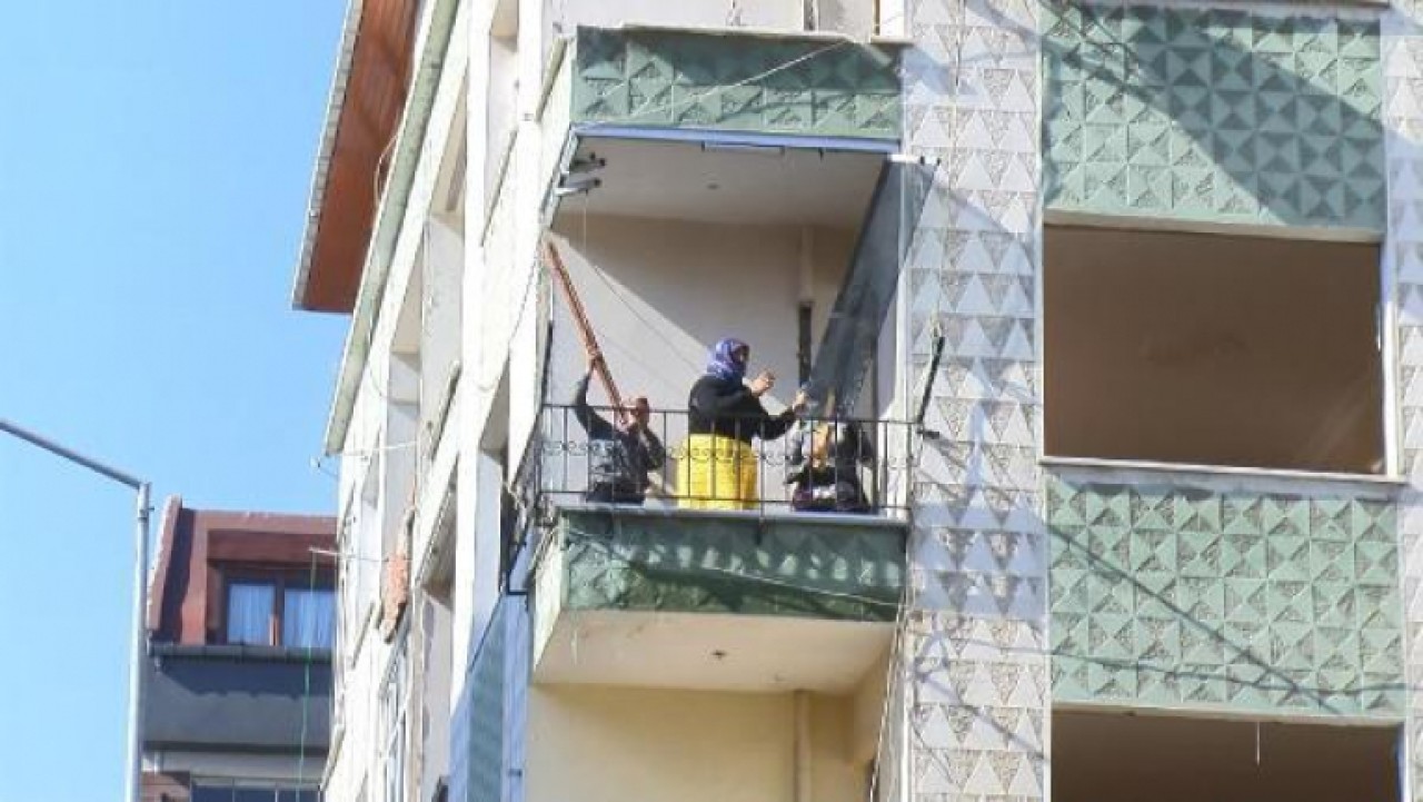 AVCILARDA KENTSEL DÖNÜŞÜM İÇİN BOŞALTILAN BİNA HIRSIZLARIN HEDEFİ OLDU