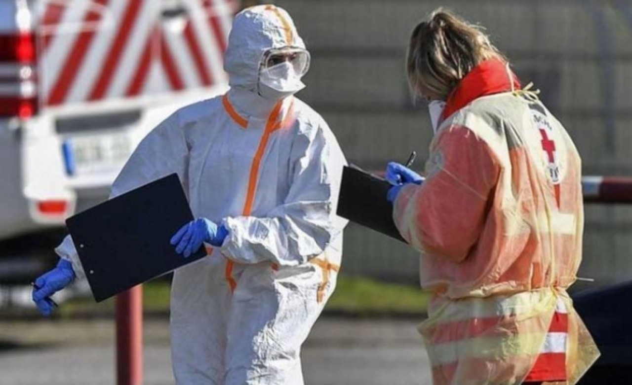 Yaklaşık 50 bin TLye koronavirüse yakalanacak gönüllüler aranıyor