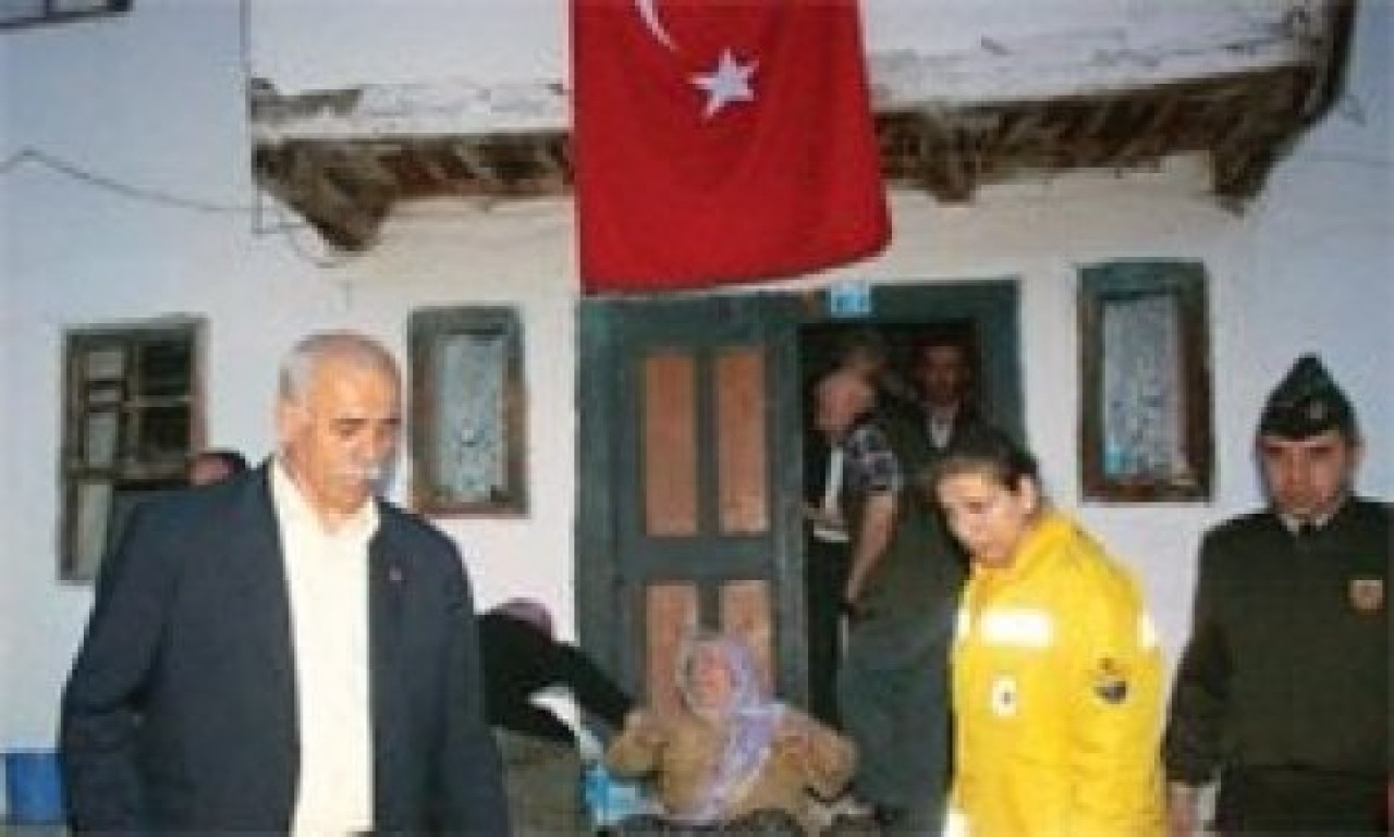 Şehit polisin baba ocağında büyük acı